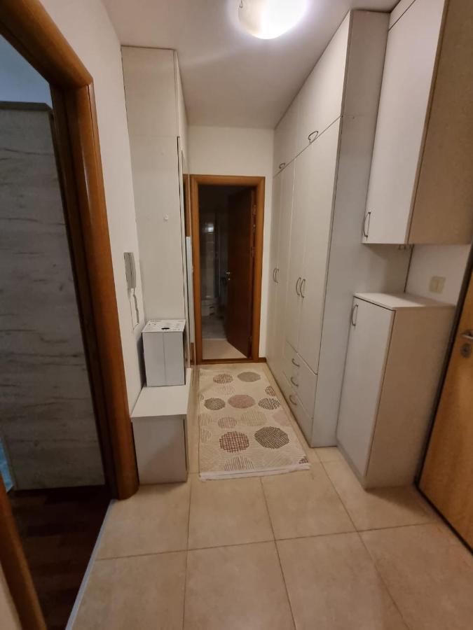 5 Star Apartment Podgorica Exterior photo